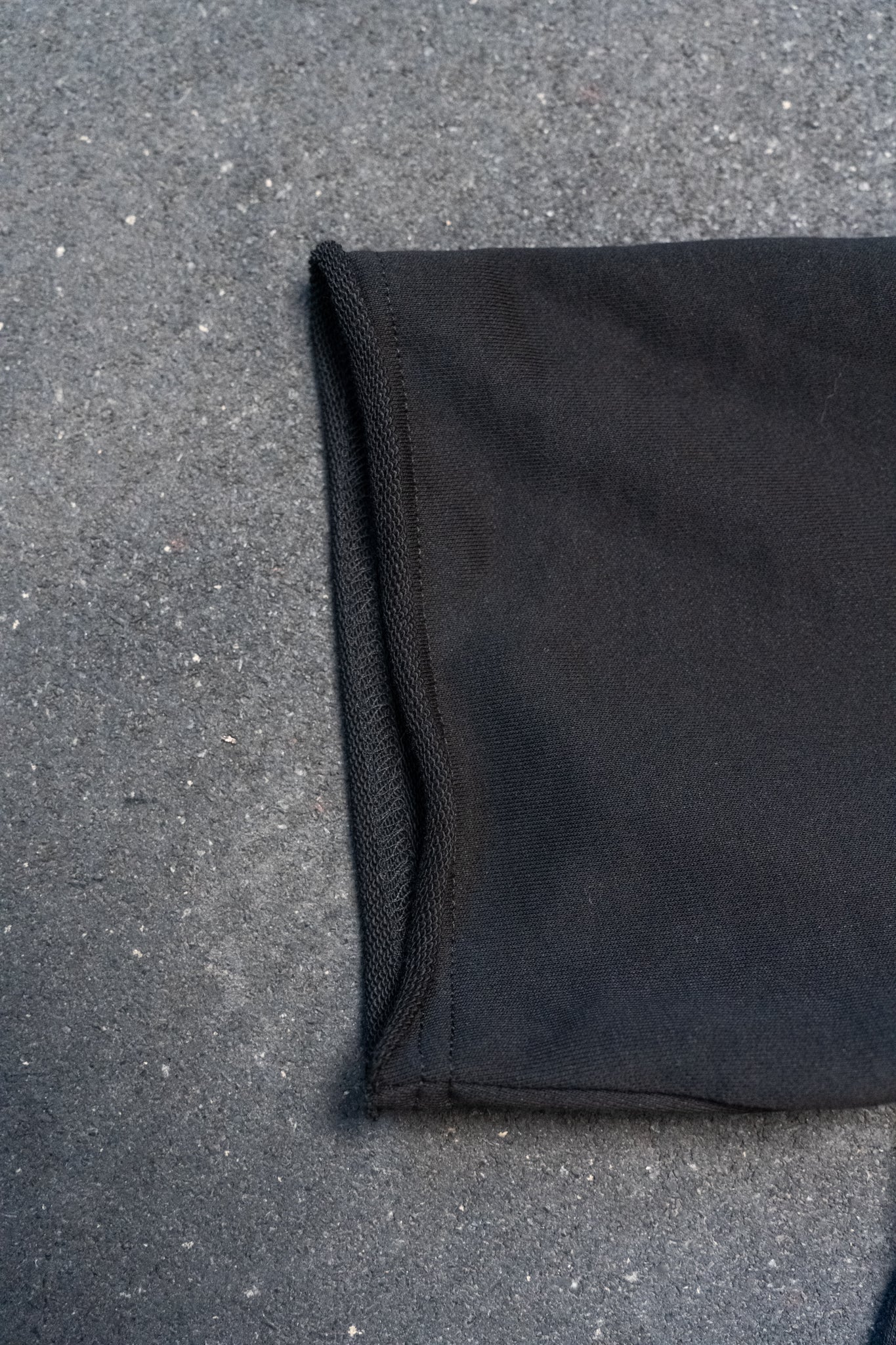 Oversize Cut-Off Hoodie (Raw Cut)