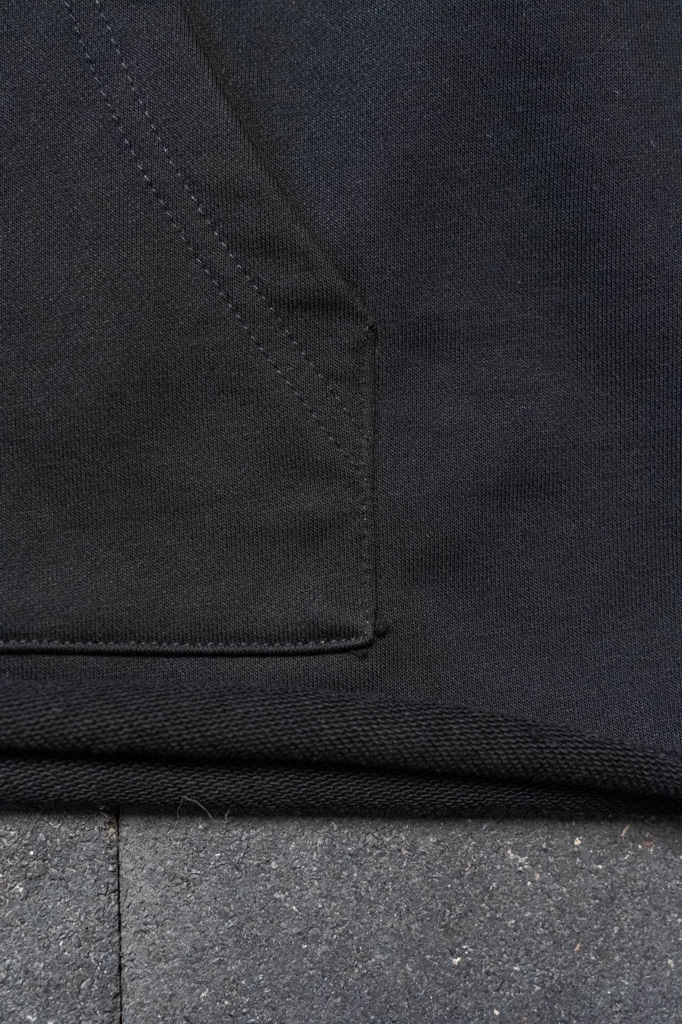Oversize Cut-Off Hoodie (Raw Cut)
